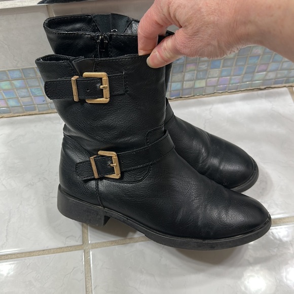 Black ankle boots - Picture 5 of 9